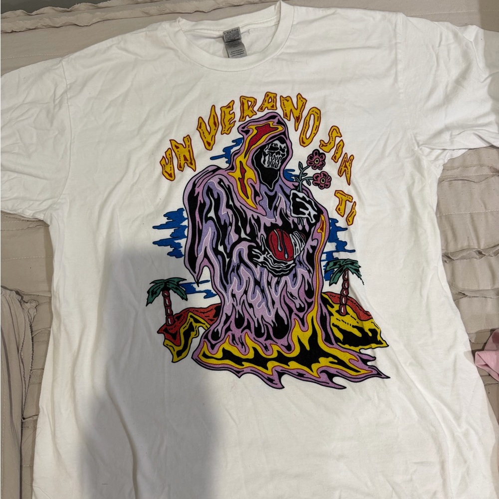 Graphic White T-Shirt